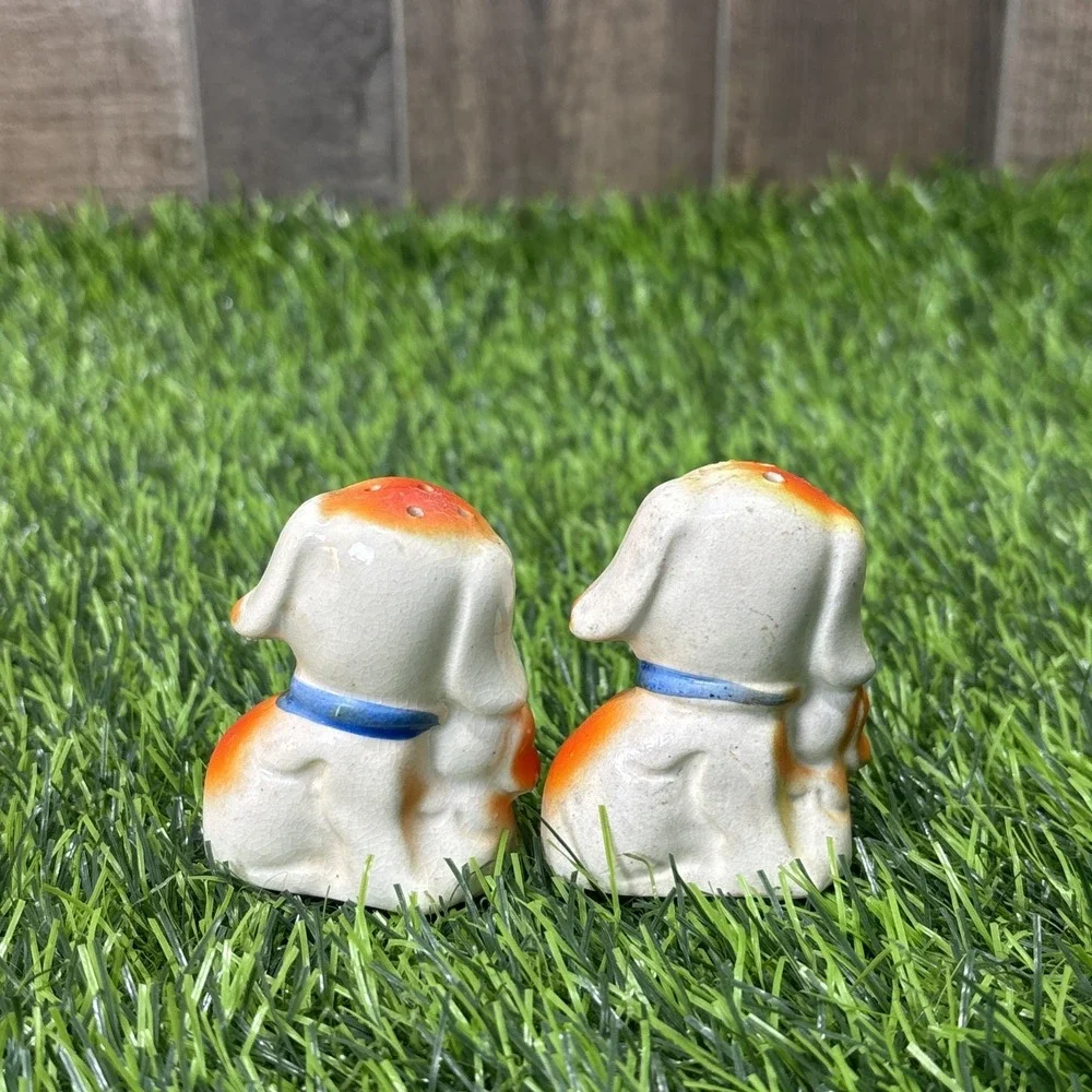 Vintage Dog Salt Pepper Shakers‎ Japan Ceramic Puppy Pair Cute Kitschy